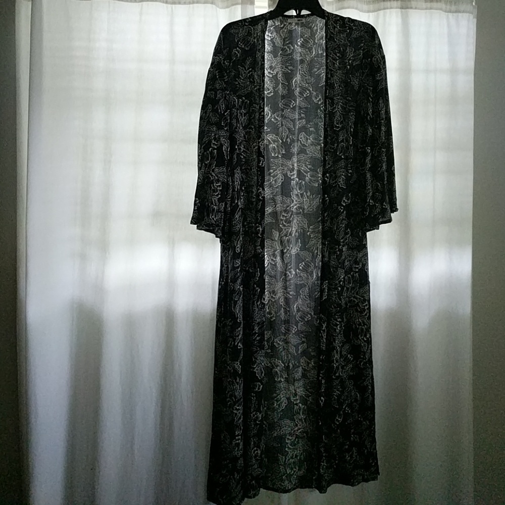 Amuse Society Kiki Kimono
